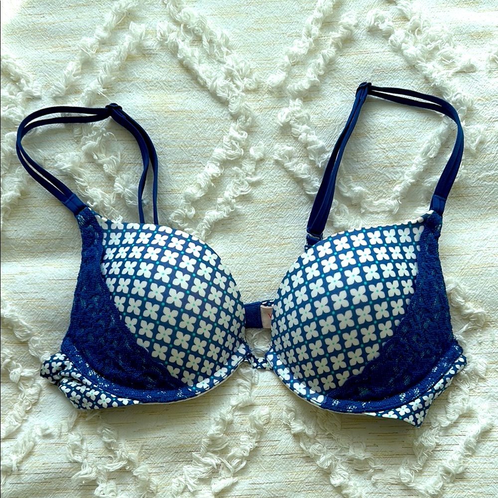 Floral and Lace Push-up Bra withh unique double cord satin straps